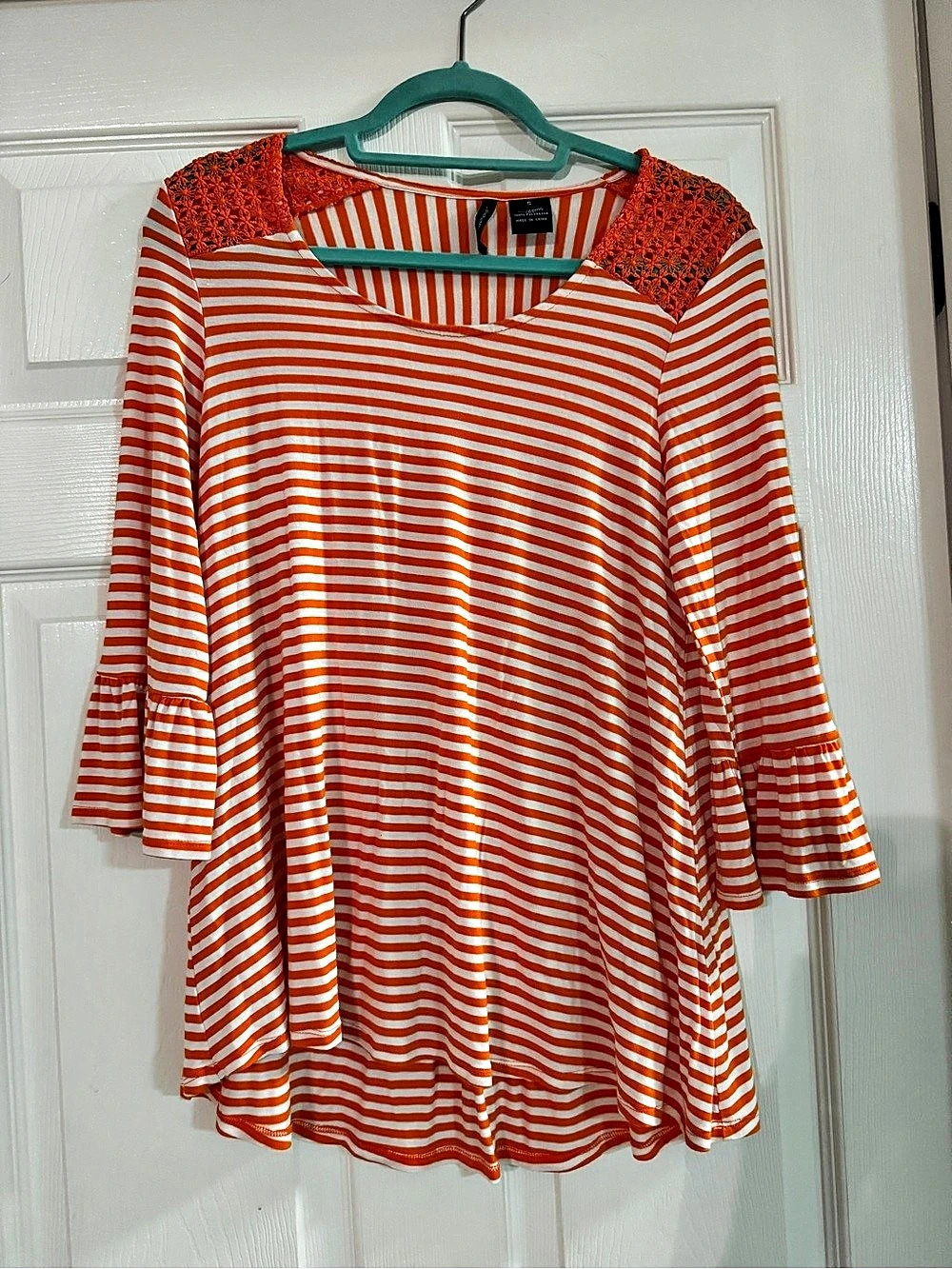 New directions Striped Blousein Orange & White Size Small
